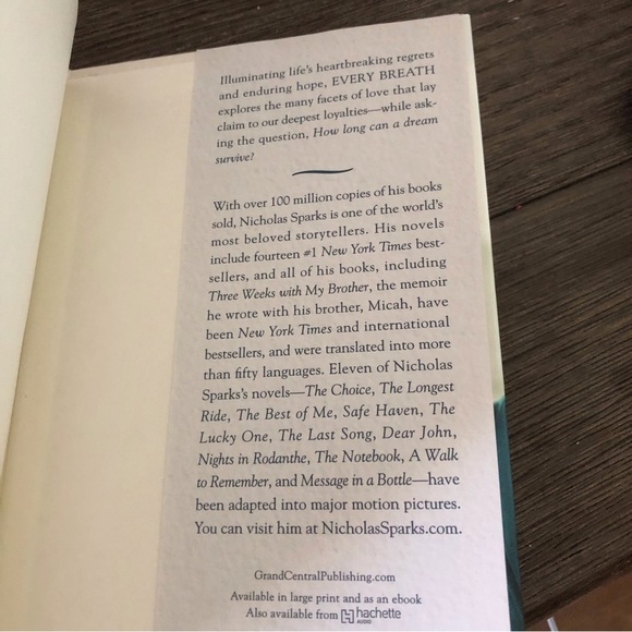 Every Breath by: Nicholas Sparks hardback book - Picture 6 of 6